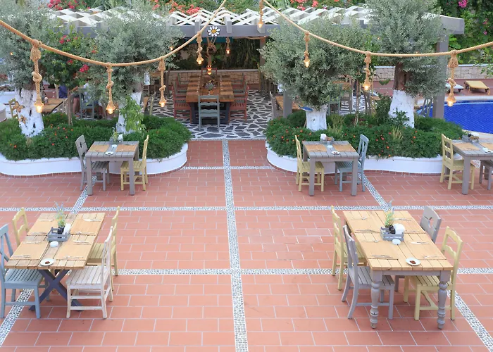 Flamingo Hotel & Spa - Pet Friendly Олюденіз, Провінція Мугла