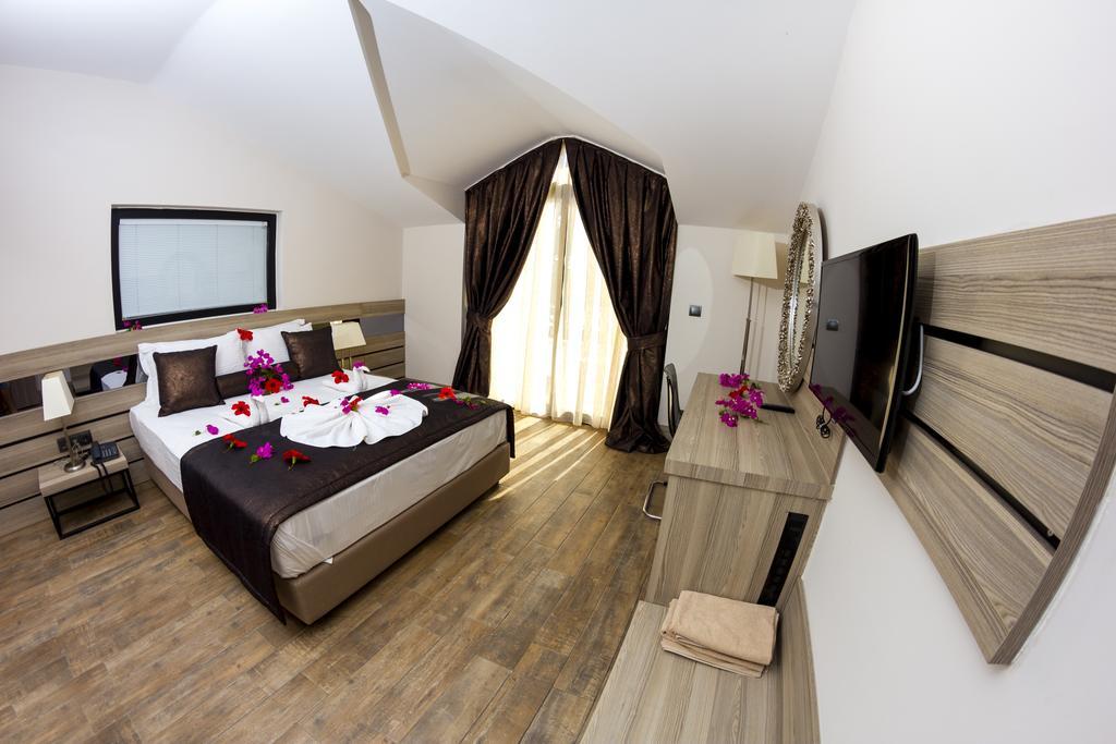 Quadruple Room with Sea View