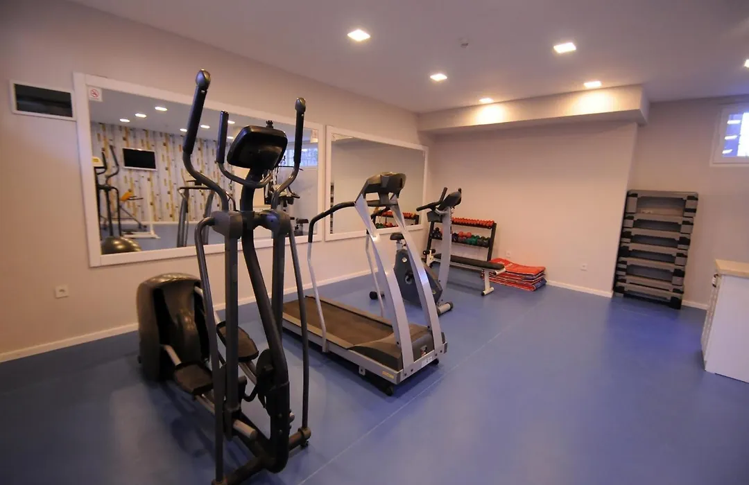 Sea Breeze Hotel And Apartments-1