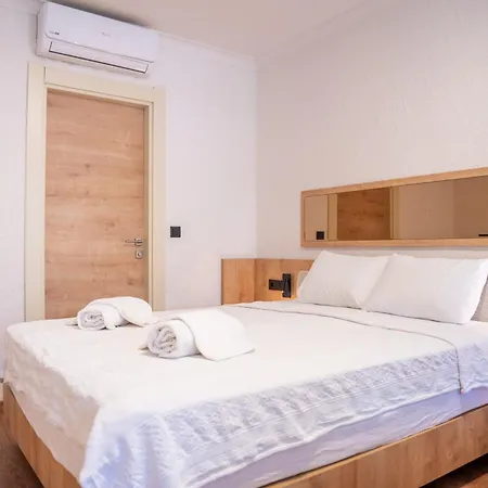 Sunmed Lodge-2