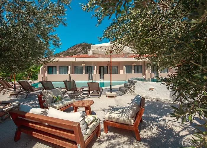 Z Exclusive Hotel And Villas