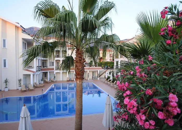 Sea Breeze And Apartments