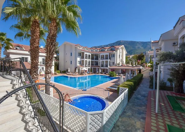 Sea Breeze Hotel And Apartments
