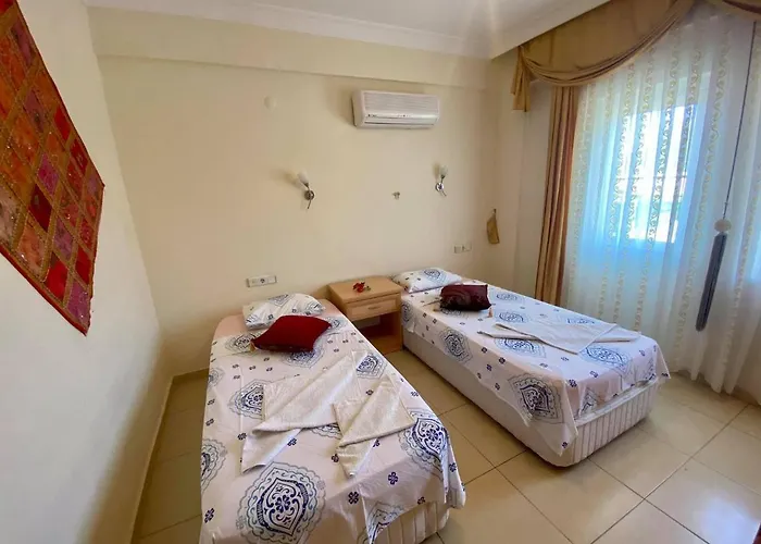 Yalcin Hotel & Villas